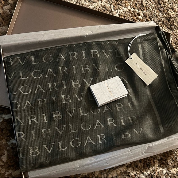 Exclusive unique Bulgari BVLGARI stole scarf - Picture 1 of 5